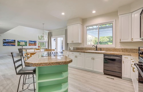 Centennial House | Pet-Friendly Home w/Fenced Yard in Centennial!