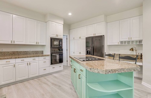 Centennial House | Pet-Friendly Home w/Fenced Yard in Centennial!