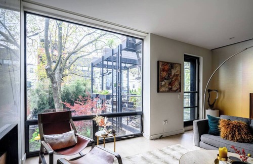 Crown Heights Apartment | Pacific by Rove Travel | Duplex w/Deck & Backyard