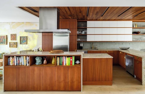 Crown Heights Apartment | Pacific by Rove Travel | Duplex w/Deck & Backyard