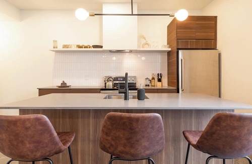 Hochelaga Apartment | HOMA-Comfort&Style-1BR-Spacious-Natural Light-FeelHome-A/C-SelfCheckIn-Metro