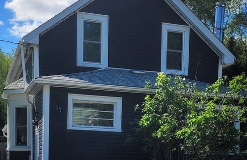 Timiskaming District House | Northern Retreat! Snowmobile trail at door step. 5 minutes to Kirkland Lake!