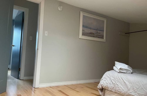 North Okanagan Cabin | The Mansard suite two-bedroom plus den