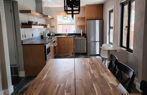 Farmers Branch House | 3-bedroom House in City in the Park, DFW, DAL, Nestled Suburb of Dallas