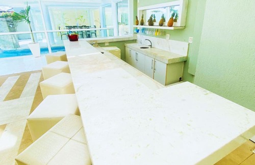 Marina House | Paradise by the Sea.