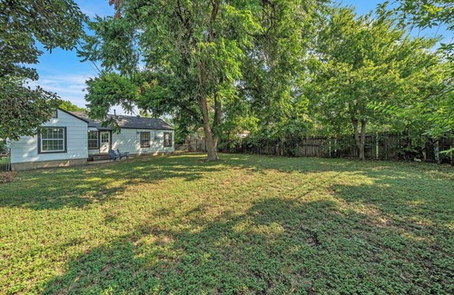 Westcliff House | Entire furnished house less than 1 mile to TCU!