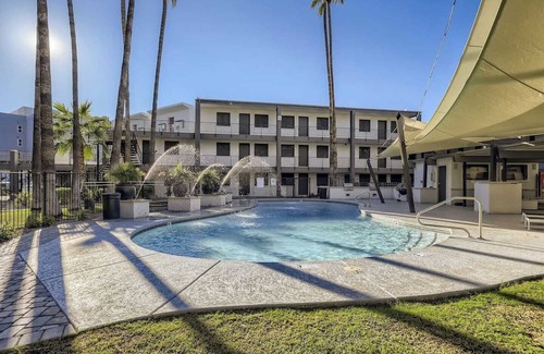 Tempe Apartment | Recently renovated apartment is just a 5-minute walk to Arizona State University's main campus