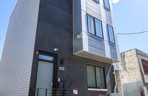 North Philadelphia East Apartment | Philly - Reese Street Apt 1