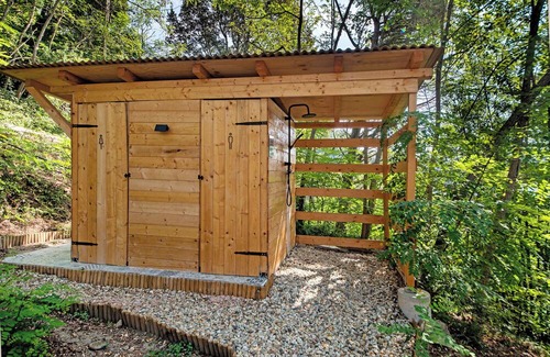 Carrodano Inferiore RV Rental | Caravan 'Starsbox Cinque Terre - Casa' with Mountain View, Private Pool and Private Garden