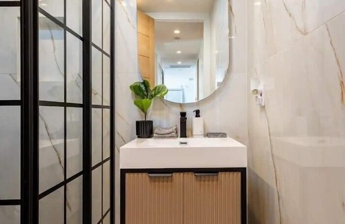 Tarzana House | Stunning Views Home Resort, Mountains and Golf Course View, Open Floor Plan