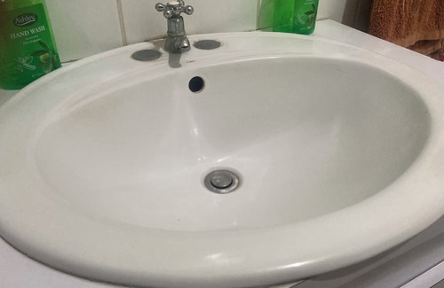 New Kingston Apartment | In the Heart of the City Charming 1-bedroom apartment in Kingston with AC, WiFi