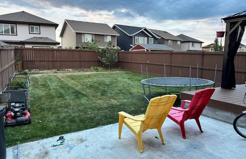 Southeast Edmonton House | Imagine Relaxing in a Beautiful Home!
