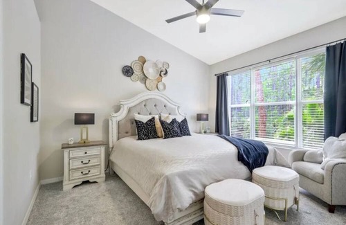 Fort Myers Condo | GORGEOUS 2 Bed/2Bath Condo: Golf Community Fort Myers, FL Pools, Laundry, Tennis