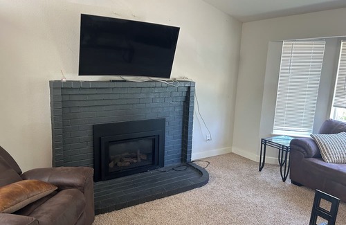 Cathcart House | Quaint 3-bedroom house with WiFi in charming Snohomish