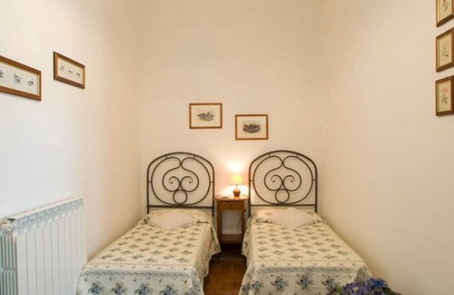 Follonica Apartment | Apartment 'Quadro' with Shared Pool, Shared Garden and Wi-Fi