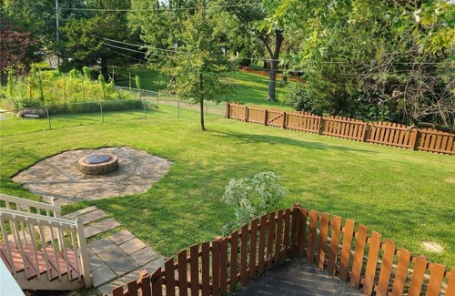 Ballwin House | Charming 1-bedroom in basement with AC, WiFi in awesome Ballwin