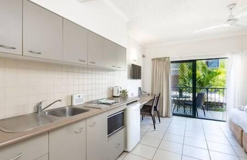 Cairns Apartment | Cairns City Oasis King Bed Studio; Pool & BBQ