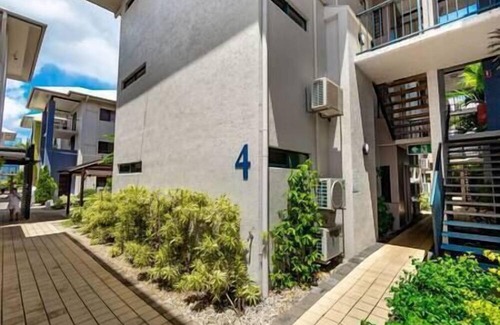 Cairns Apartment | Cairns City Oasis King Bed Studio; Pool & BBQ