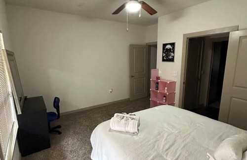 Central Oklahoma City Apartment | Clean & simple 1 bdrm 5 mins from OKC intl airport