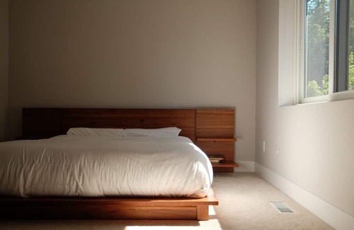 Rock Creek House | Clean and Bright New Build w/ Mountain Views