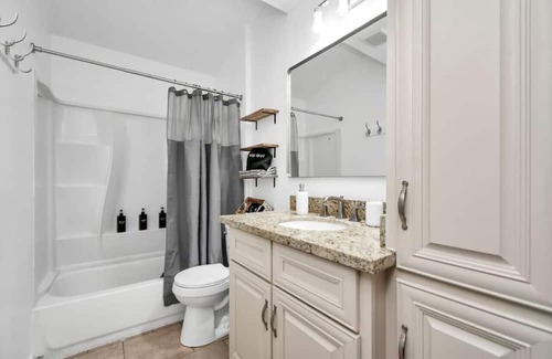 Cypress House | 7BD/5B | Slps20| SportsCourt| HeatedPool/Spa|3King
