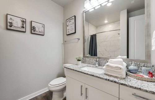 North Richland Hills Apartment | 25% OFF 2BD - Pool - Stonebriar Frisco - FS054-1