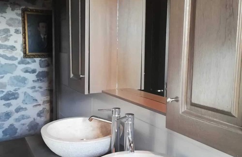 Melissopetra House | Homerez - House in Nea Epidavros