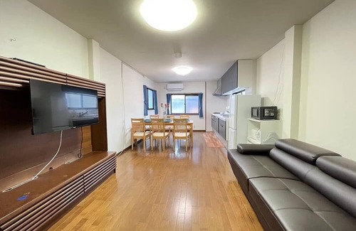 Abeno House | 4storey spacious detached house 1 car parking available 17 minutes from Namba Station 5 minute - Abeno Detached House /Osaka Ōsaka