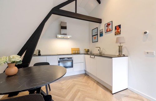 Delfshaven Apartment | Stylish and Cozy furnished apartment in the heart of Rotterdam West.