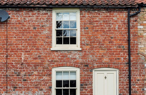 Glentham Cottage | Discover Lincolnshire with a quaint cottage stay.