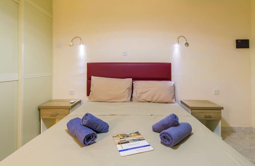 Santa Maria Estate Villa | Merill Pool and Sea, charming Apart 5