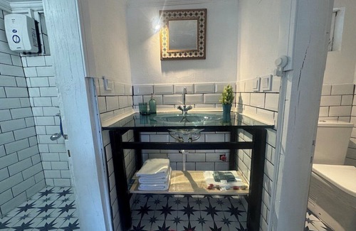 Konyaalti House | Cozy 1-bedroom villa with AC, WiFi, fitness room in gorgeous Konyaalti