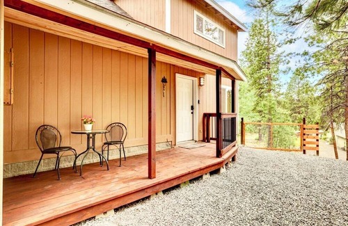 Deschutes River Woods House | Private Bend Guest Retreat Near Old Mill District!