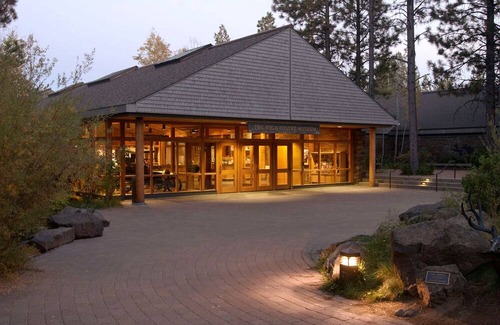 Deschutes River Woods House | Private Bend Guest Retreat Near Old Mill District!