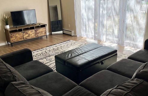 Grand Junction House | Charming 3-bedroom house with WiFi, AC in beautiful Grand Junction