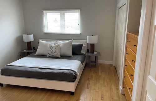 The Bluff Cottage | Luxury Beach house located in the Bluff, steps away from Parlee Beach