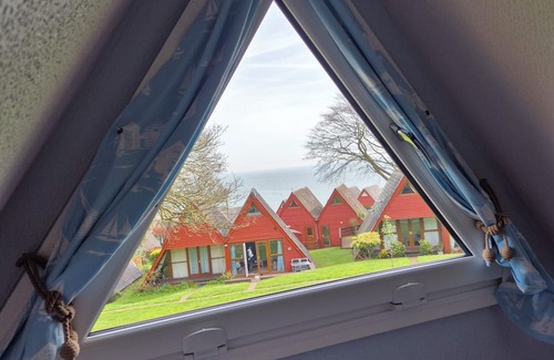 Great Mongeham Ski Chalet | Coastal Chalet at Kingsdown Park with pool No.64.