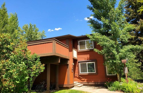 Elkhorn Condo | The heart of Sun Valley
