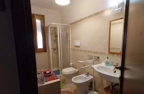 Cabras Apartment | Apartment 'Casa Vacanze Francesco' with Private Terrace, Wi-Fi and Air Conditioning