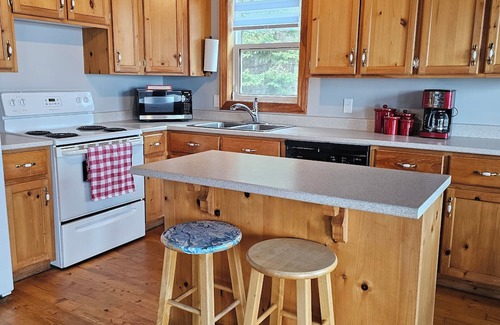Prince County Cottage | Three Bedroom Ocean View Cottage in Kildare PEI