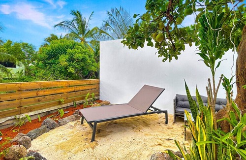 Tiahura House | Free Kayaks - A/C - King Bed - Fare Tiare