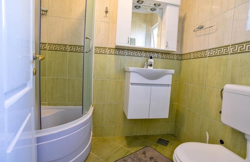 Dobrota Apartment | Sea and Nature View Flat w Balcony in Kotor