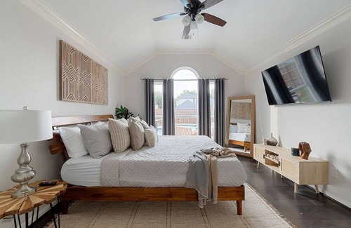 Frisco House | Haven in Frisco - Pool & Spa!