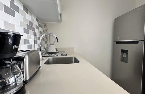 Zona Hotelera Apartment | TAKH Condo Hotel Ocean Views by Marea