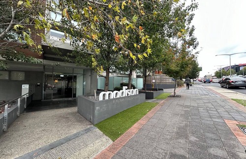Doncaster Apartment | This apartment is a 2 bedroom(s), 2 bathrooms, located in Doncaster, VIC.
