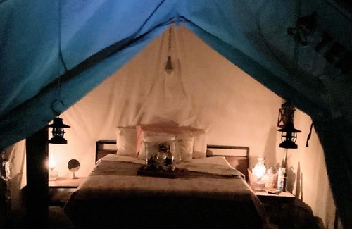 Turtletown RV Rental | Cozy tent with all conveniences of home