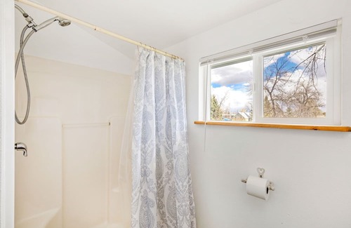 Fairfield House | Fairfield Park Inn Room #3