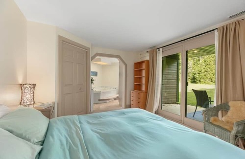 Stratford Ski Chalet | Chalet on the shores of Lake Aylmer with private dock and beach