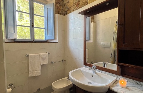 Pieve a Presciano House | Casa Intera in Pietra in Toscana
