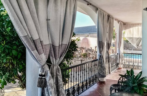 Pinos Puente House | Wonderful holidays await you in this beautiful holiday home with pool.